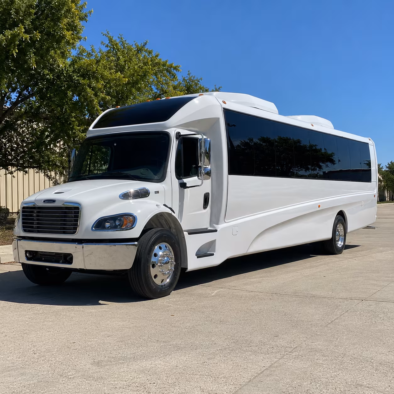 charleston 28 passenger minibus