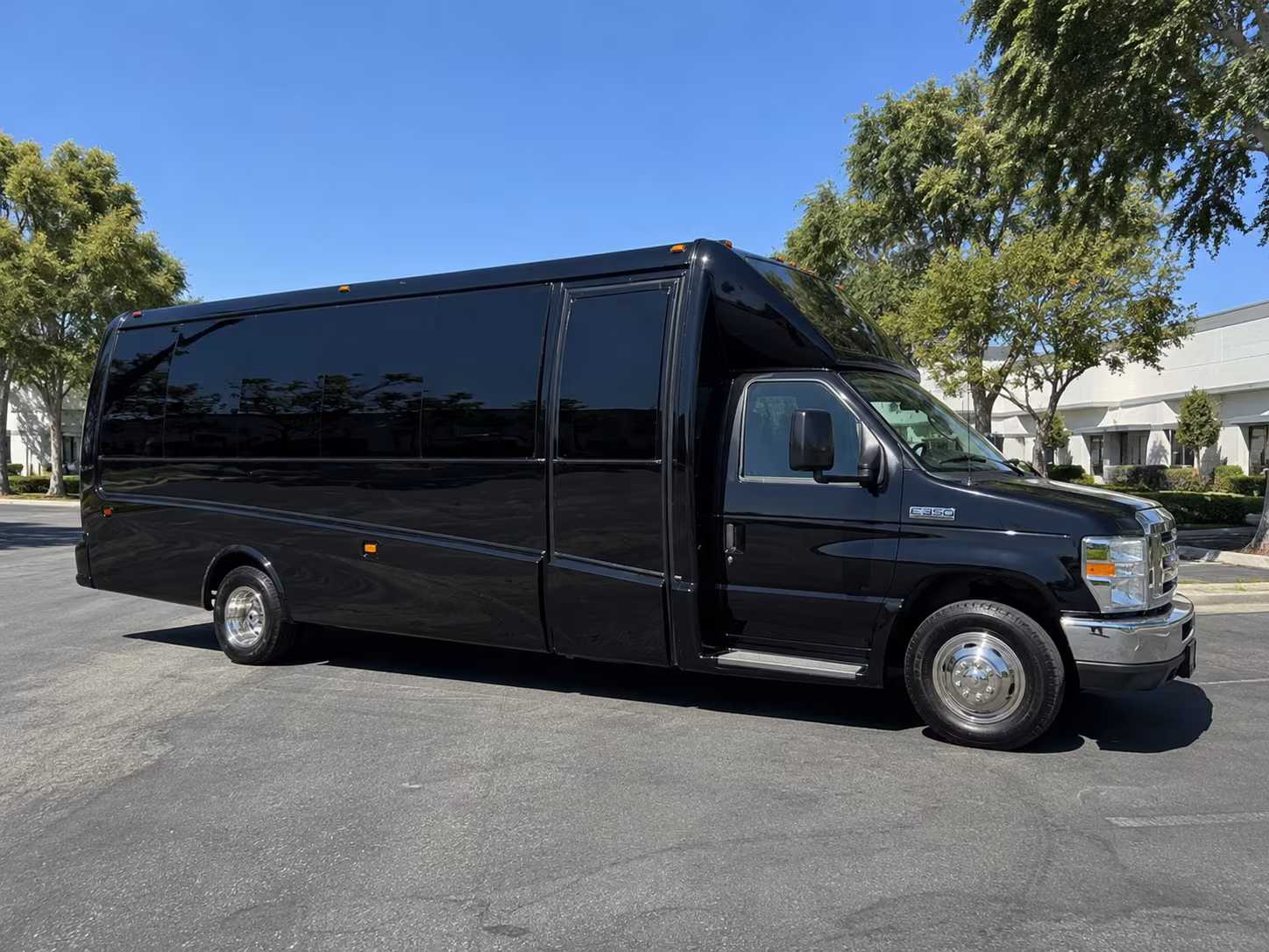 charleston corporate party bus rental