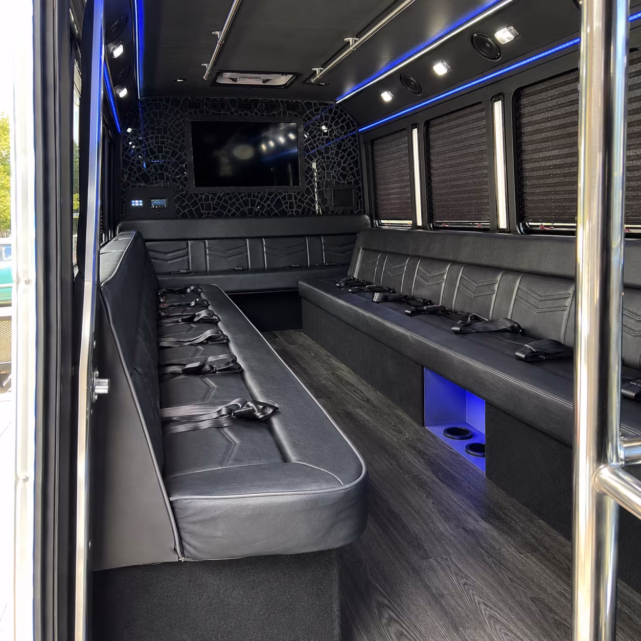 charleston wine tour party bus rental
