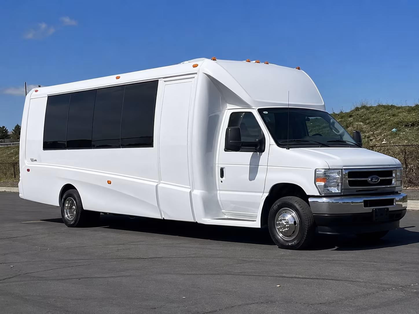 party buses for charleston bachelorette and bachelor weekends