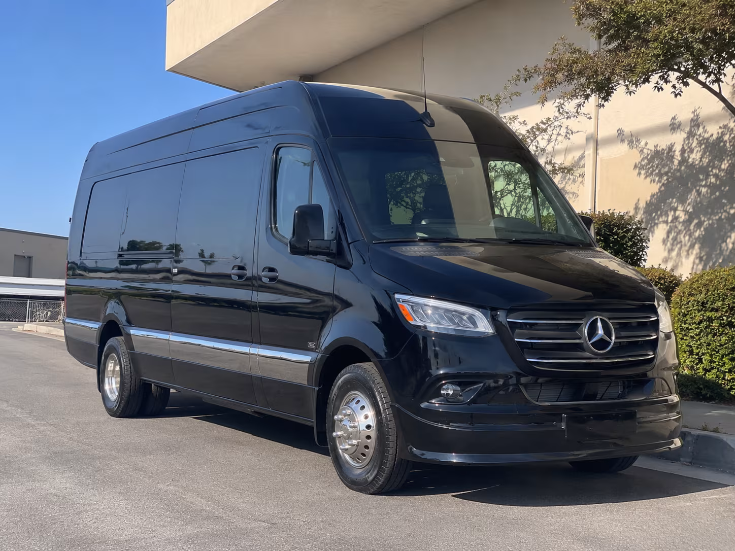 reserve transportation for your next corporate event 2